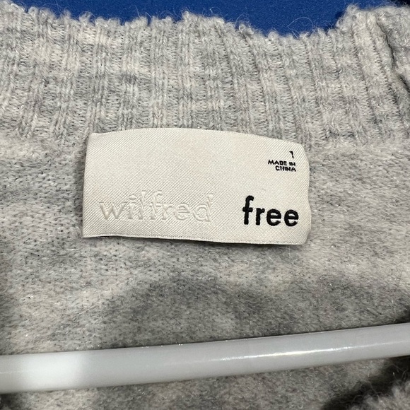 Aritzia Wilfred Free Sweater Womens Gray Raw Edge Oversized Wool Alpaca Nylon - Picture 4 of 6